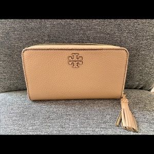 Tory Burch Taylor Zip Wallet